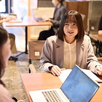 仕事風景イメージ写真