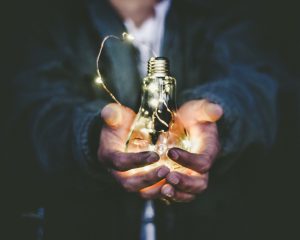 贈与税の基礎と特例及びその活用方法