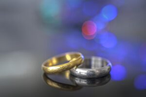金やプラチナを相続すると相続税はかかる？評価額・保管方法・申告手続きを解説