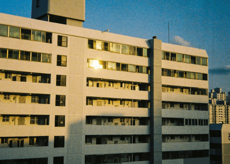 賃貸アパートやマンションを持っていると相続税は安くなる？貸家の特例を解説